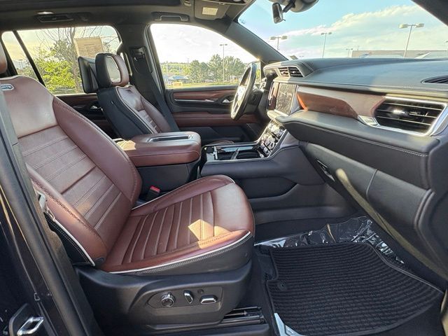 2023 GMC Yukon XL Denali Ultimate - Photo 32