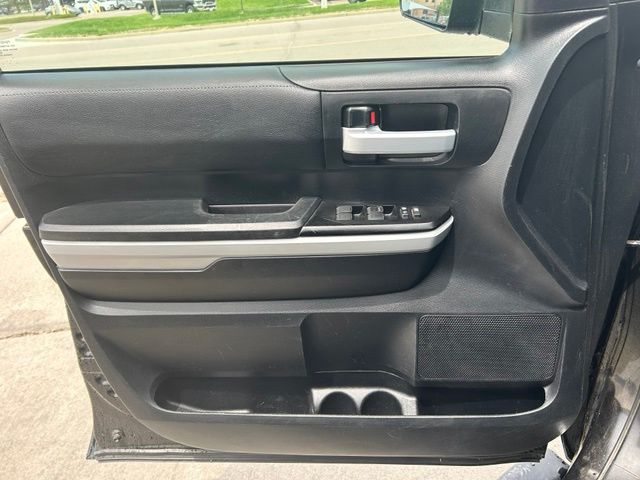 2021 Toyota Tundra SR5 - Photo 10