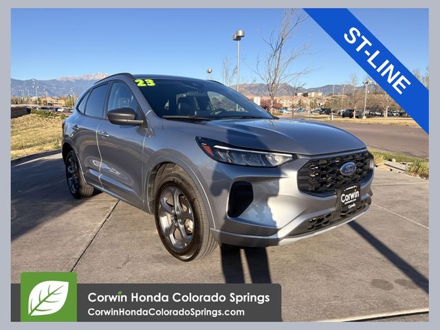 2023 Ford Escape ST-Line AWD's photo