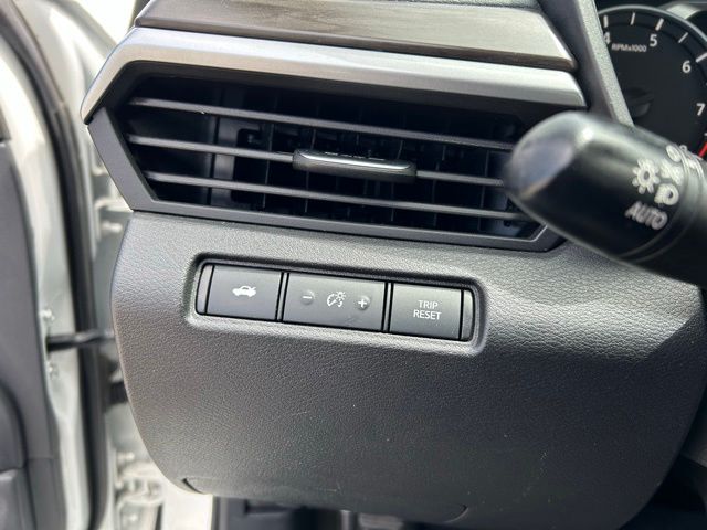 2023 Nissan Altima SV - Photo 17