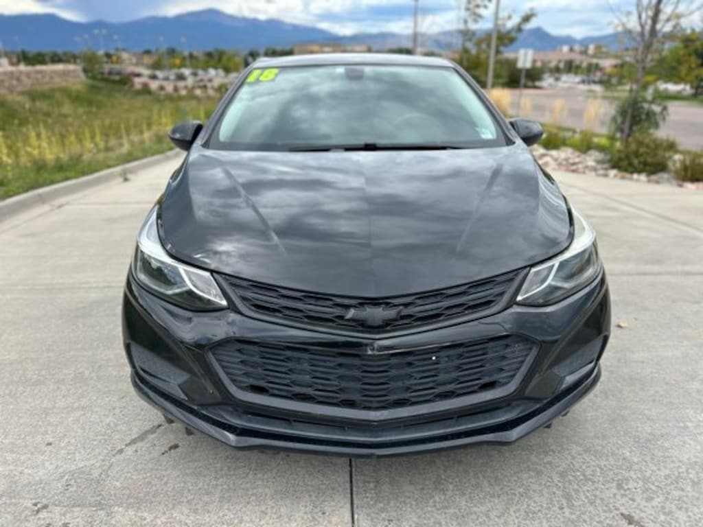 Used 2018 Chevrolet Cruze LT Hatchback
