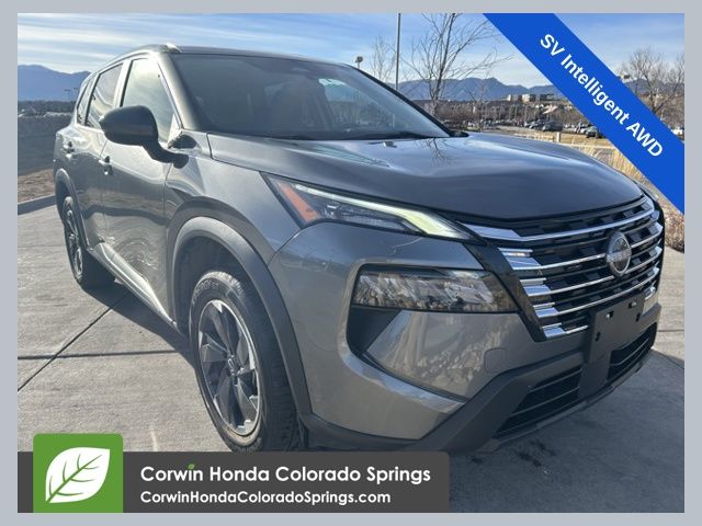 2024 Nissan Rogue SV's photo