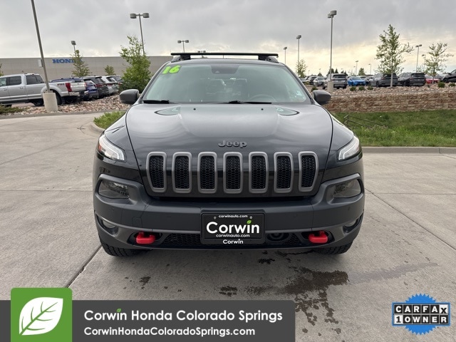 Used 2016 Jeep Cherokee Trailhawk with VIN 1C4PJMBS8GW220365 for sale in Colorado Springs, CO