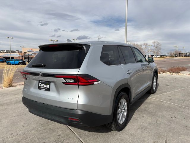 2025 Toyota Grand Highlander Limited photo 4
