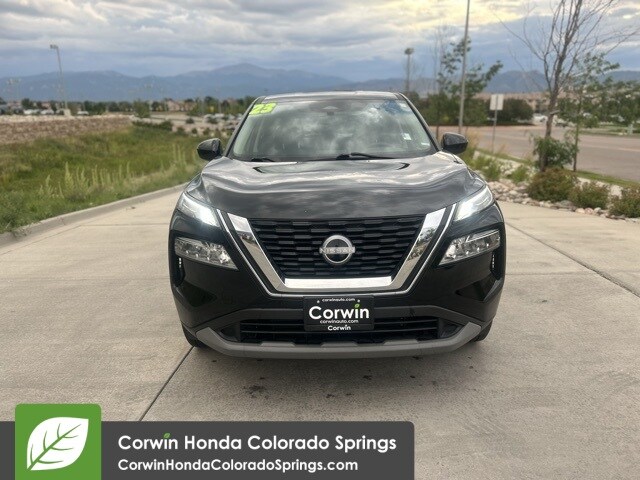 2023 Nissan Rogue SV photo 2