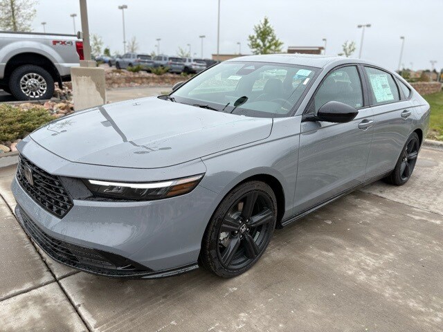 2025 Honda Accord Hybrid Sport-L photo 3