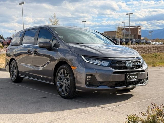 2026 Honda Odyssey Touring's photo