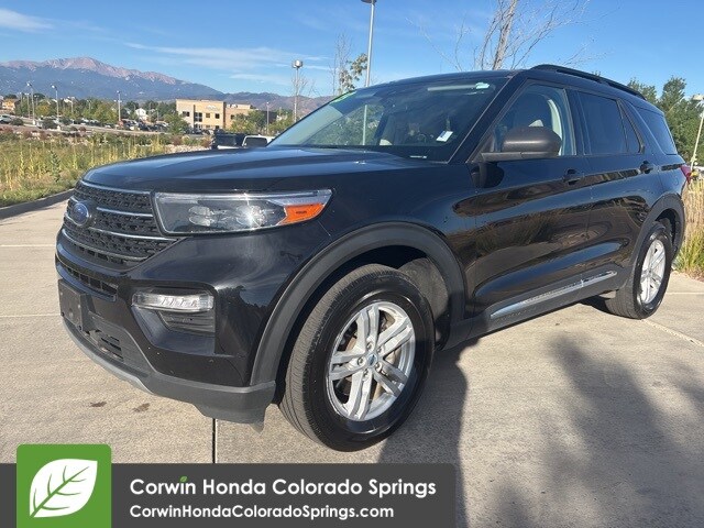 2023 Ford Explorer XLT photo 2