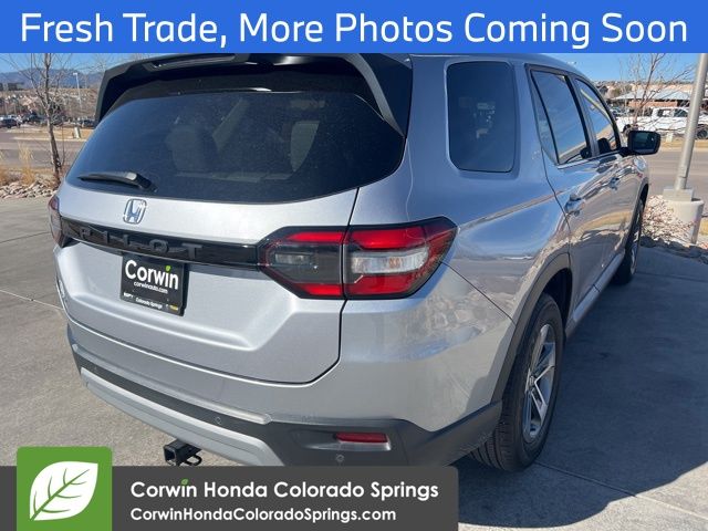 2025 Honda Pilot EX-L photo 2