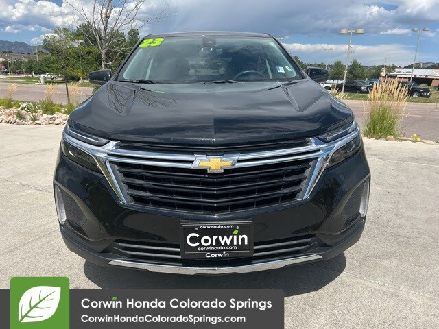 2023 Chevrolet Equinox LT photo 2