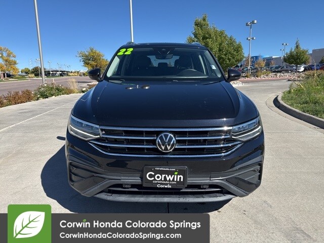 2022 Volkswagen Tiguan SE photo 2