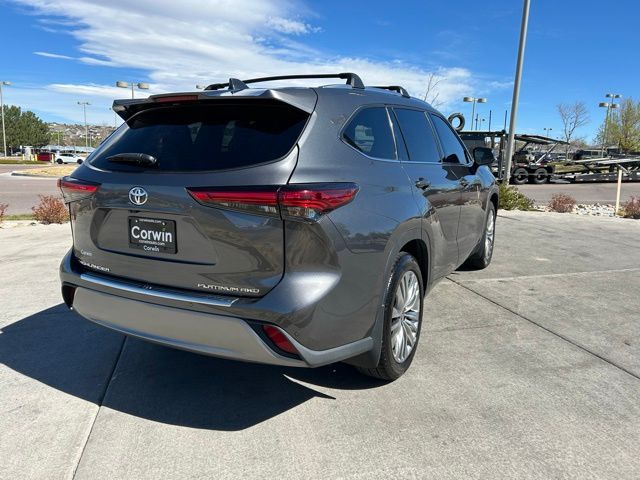 2023 Toyota Highlander Platinum - Photo 9