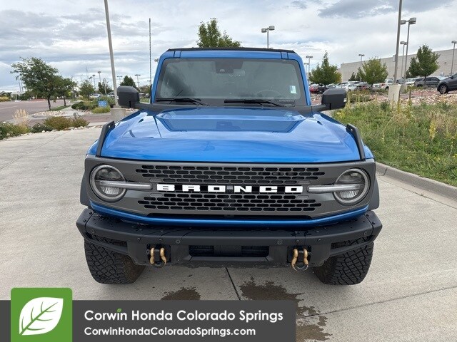 2024 Ford Bronco Badlands photo 2