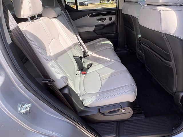 2024 Honda Pilot Touring - Photo 29
