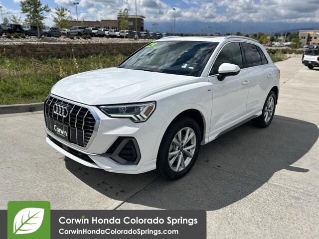 2023 Audi Q3 S line Premium photo 3