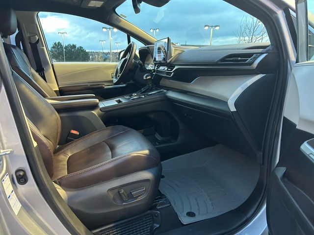 2021 Toyota Sienna Platinum - Photo 29