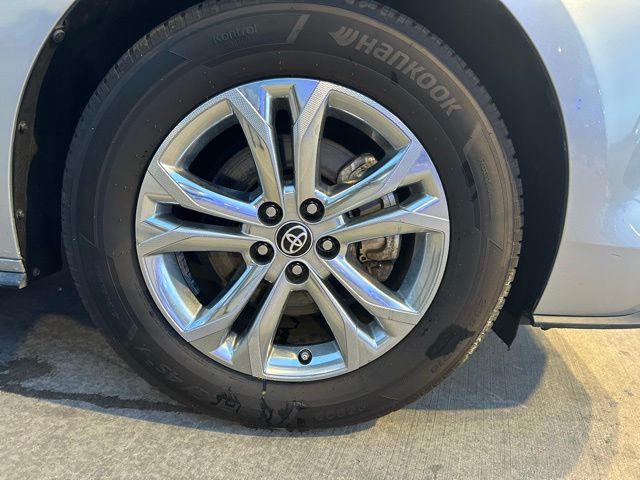 2021 Toyota Sienna Platinum - Photo 30