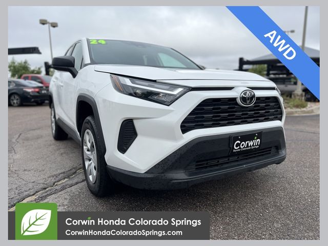 2024 Toyota RAV4 LE's photo