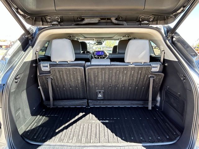 2023 Toyota Highlander Platinum - Photo 27