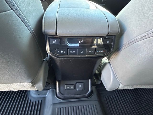 2023 Toyota Highlander Platinum - Photo 26
