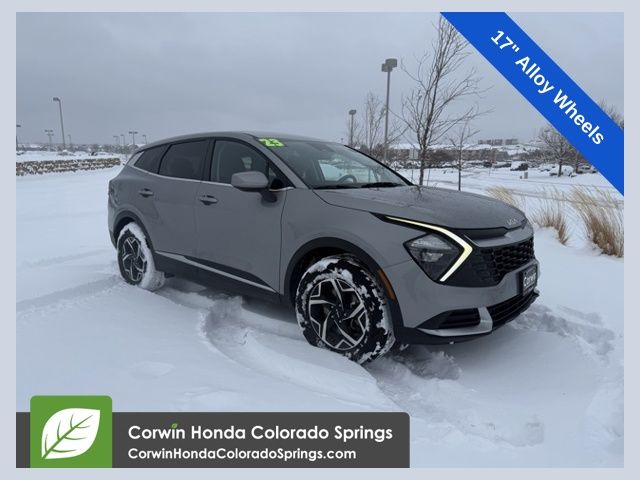 2023 Kia Sportage LX's photo