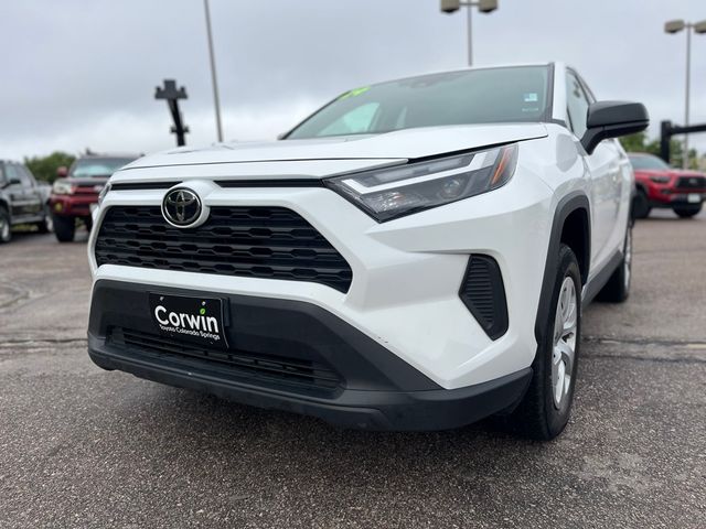 2024 Toyota RAV4 LE photo 3