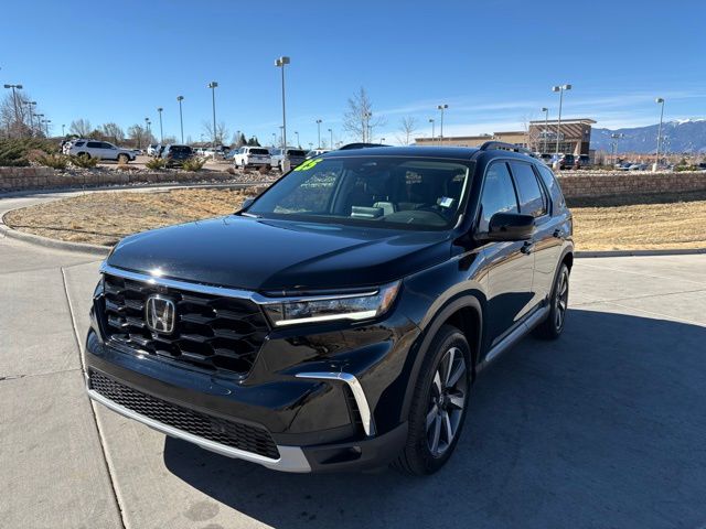 2025 Honda Pilot Elite photo 3