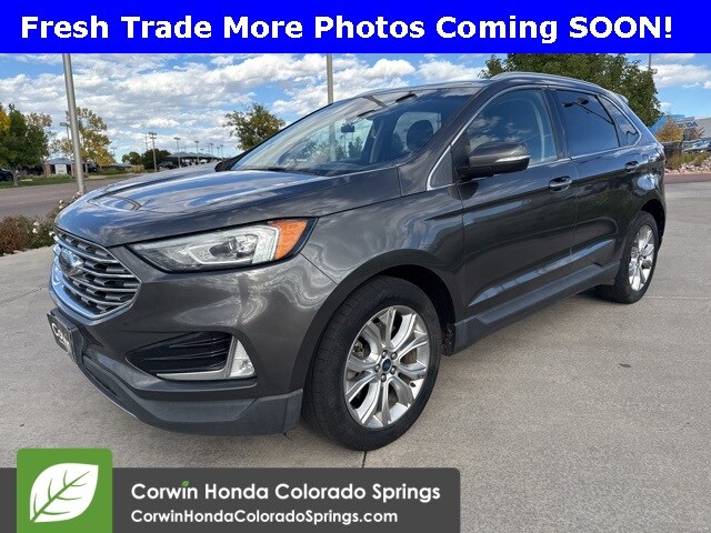 2019 Ford Edge Titanium photo 3