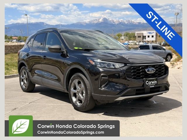 2025 Ford Escape ST-Line AWD's photo