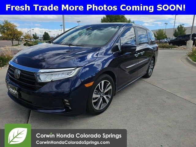 2024 Honda Odyssey Touring photo 3