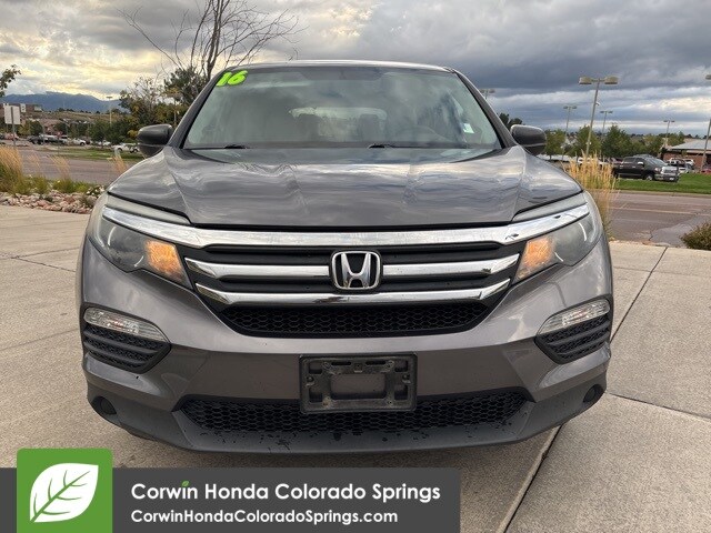 2016 Honda Pilot LX photo 2