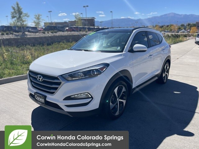 2017 Hyundai Tucson Value photo 2