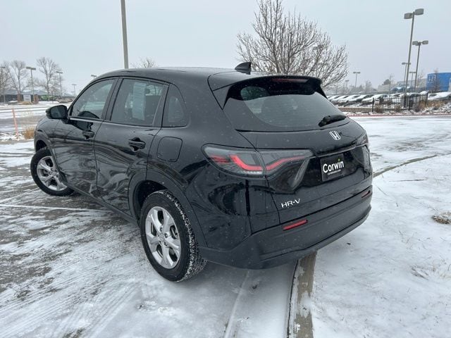 2024 Honda HR-V LX photo 2