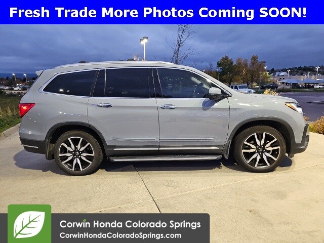 2022 Honda Pilot Touring photo 2
