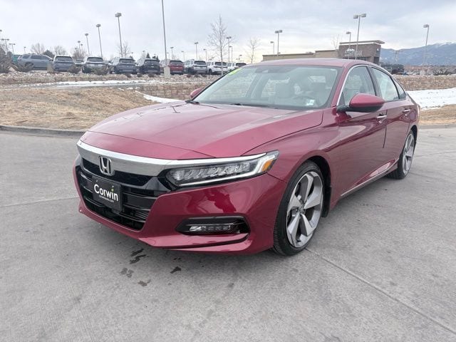 2018 Honda Accord Touring photo 3