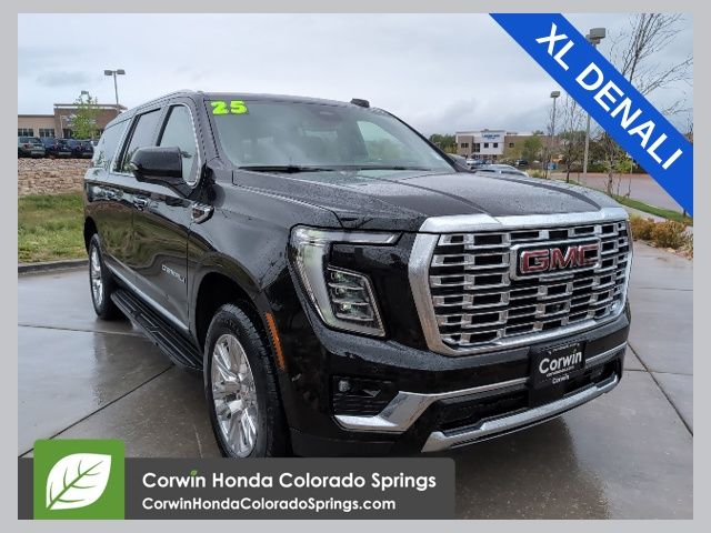 2025 GMC Yukon Denali AWD's photo