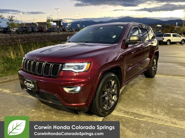 2021 Jeep Grand Cherokee Anniversary Edition photo 2