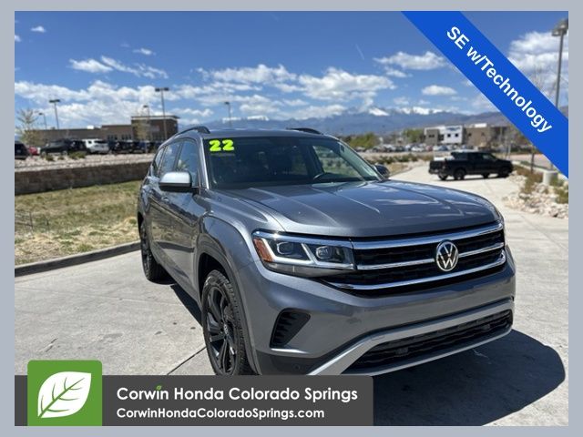 2022 Volkswagen Atlas 3.6L SE w/Tech 4MOTION's photo