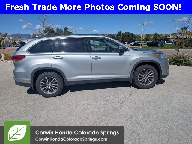 2019 Toyota Highlander XLE photo 4