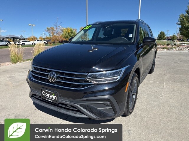 2022 Volkswagen Tiguan SE photo 3