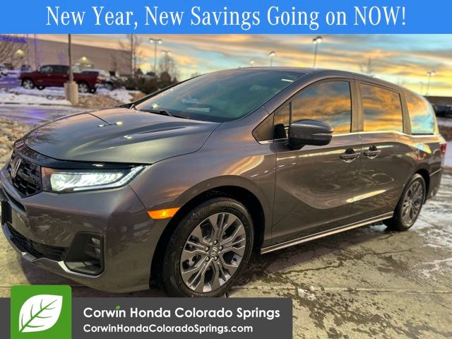 2026 Honda Odyssey Touring photo 4