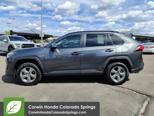 2024 Toyota RAV4 XLE photo 2