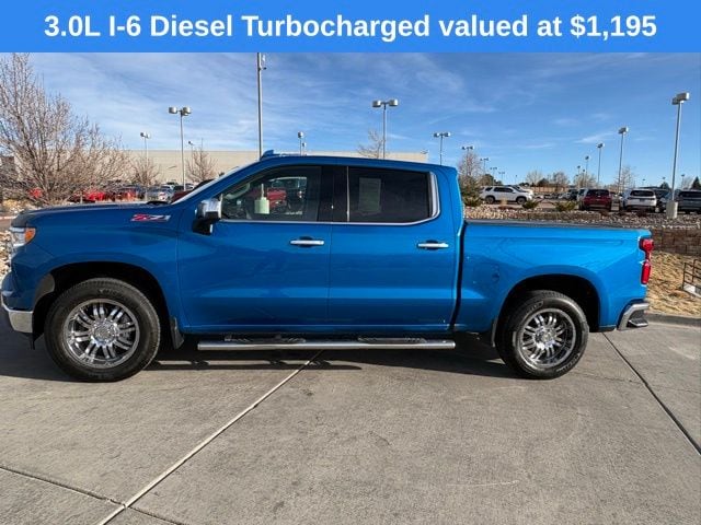 2022 Chevrolet Silverado 1500 LTZ photo 3