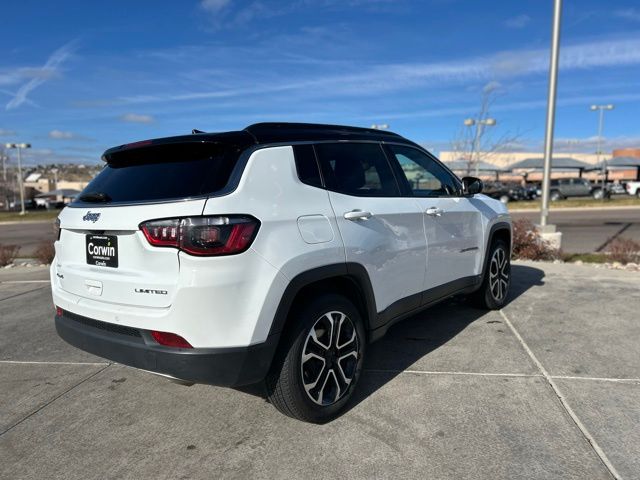 2023 Jeep Compass Limited photo 4