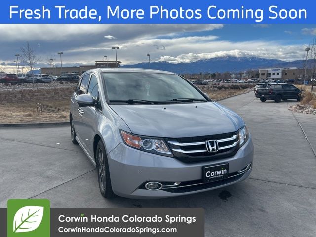 2016 Honda Odyssey Touring's photo