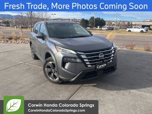 2024 Nissan Rogue SV's photo