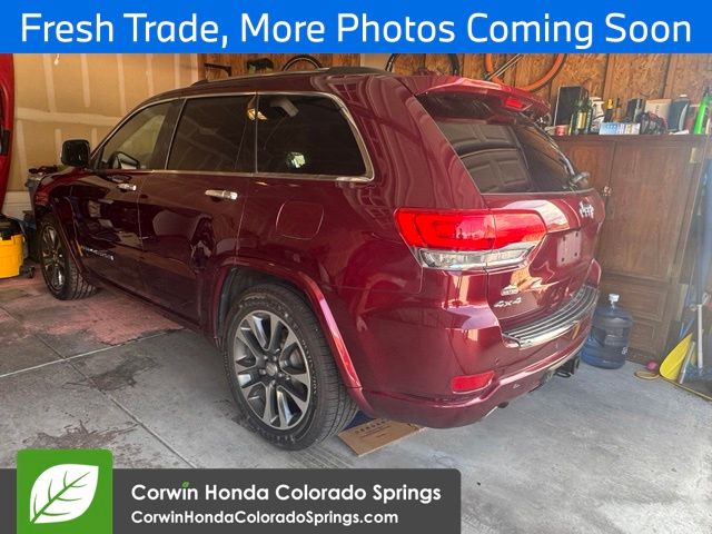 2017 Jeep Grand Cherokee Overland 4WD's photo