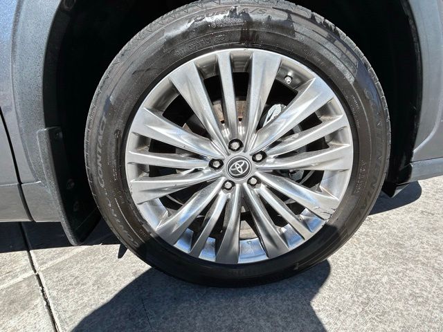 2023 Toyota Highlander Platinum - Photo 32