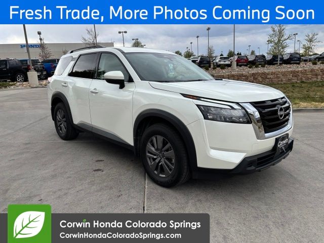 2024 Nissan Pathfinder SV 4WD's photo