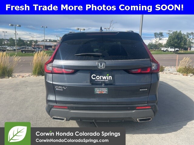 2024 Honda CR-V Hybrid Sport Touring photo 3